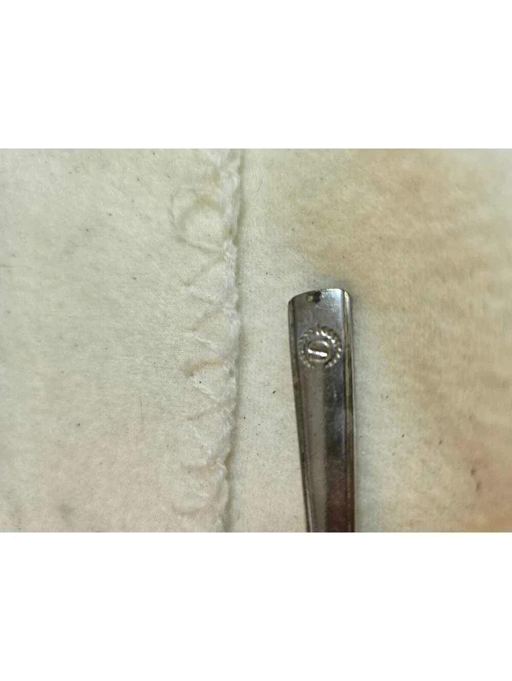Vintage Oneida Ltd Teaspoon S Monogram Wreath Crest Silver Tone 6.25